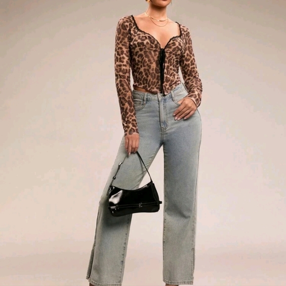 Women's Elegant Leopard Print Lace Top, Winter - Picture 1 of 4